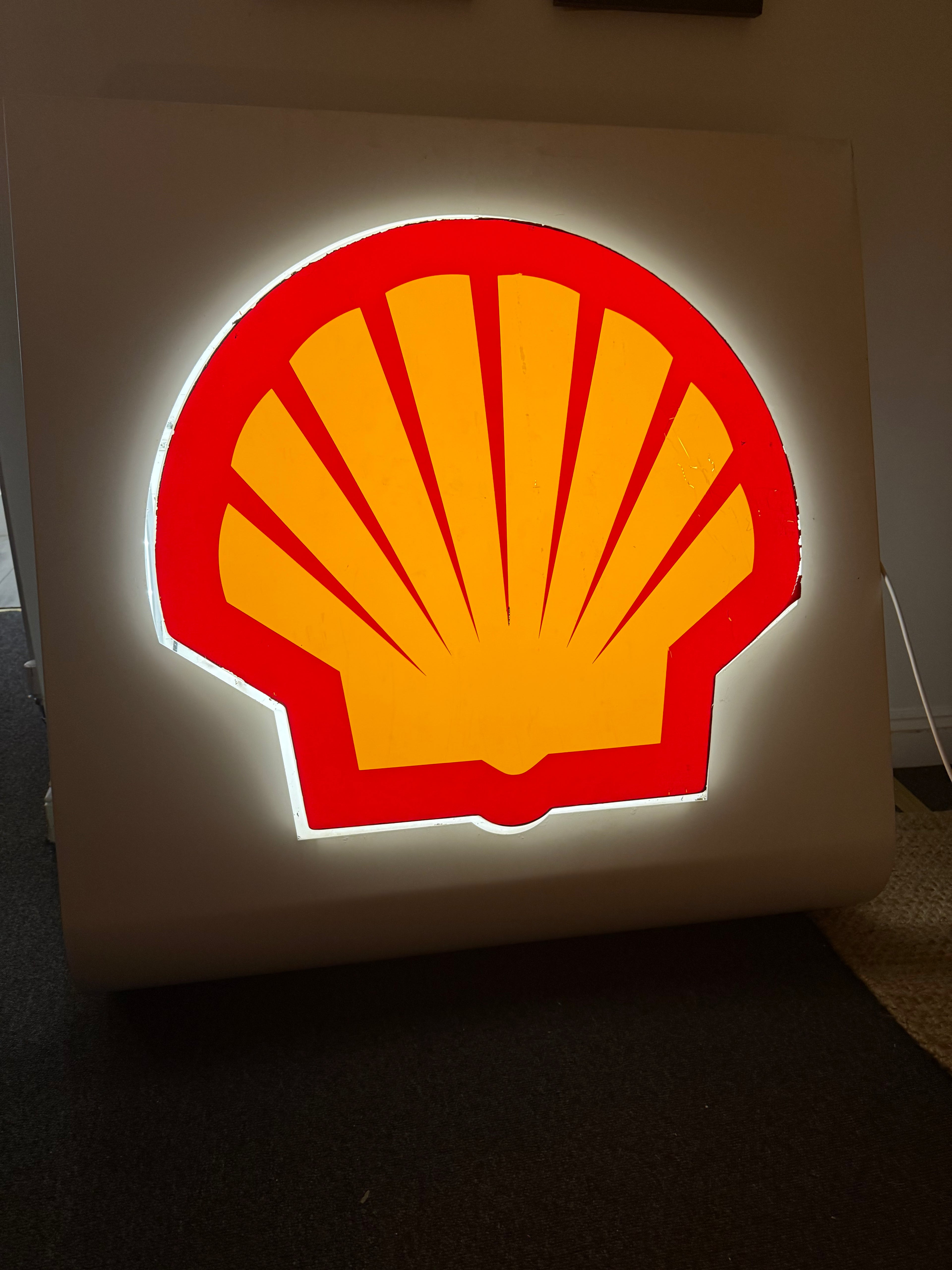 Shell Forecourt illumated sign
