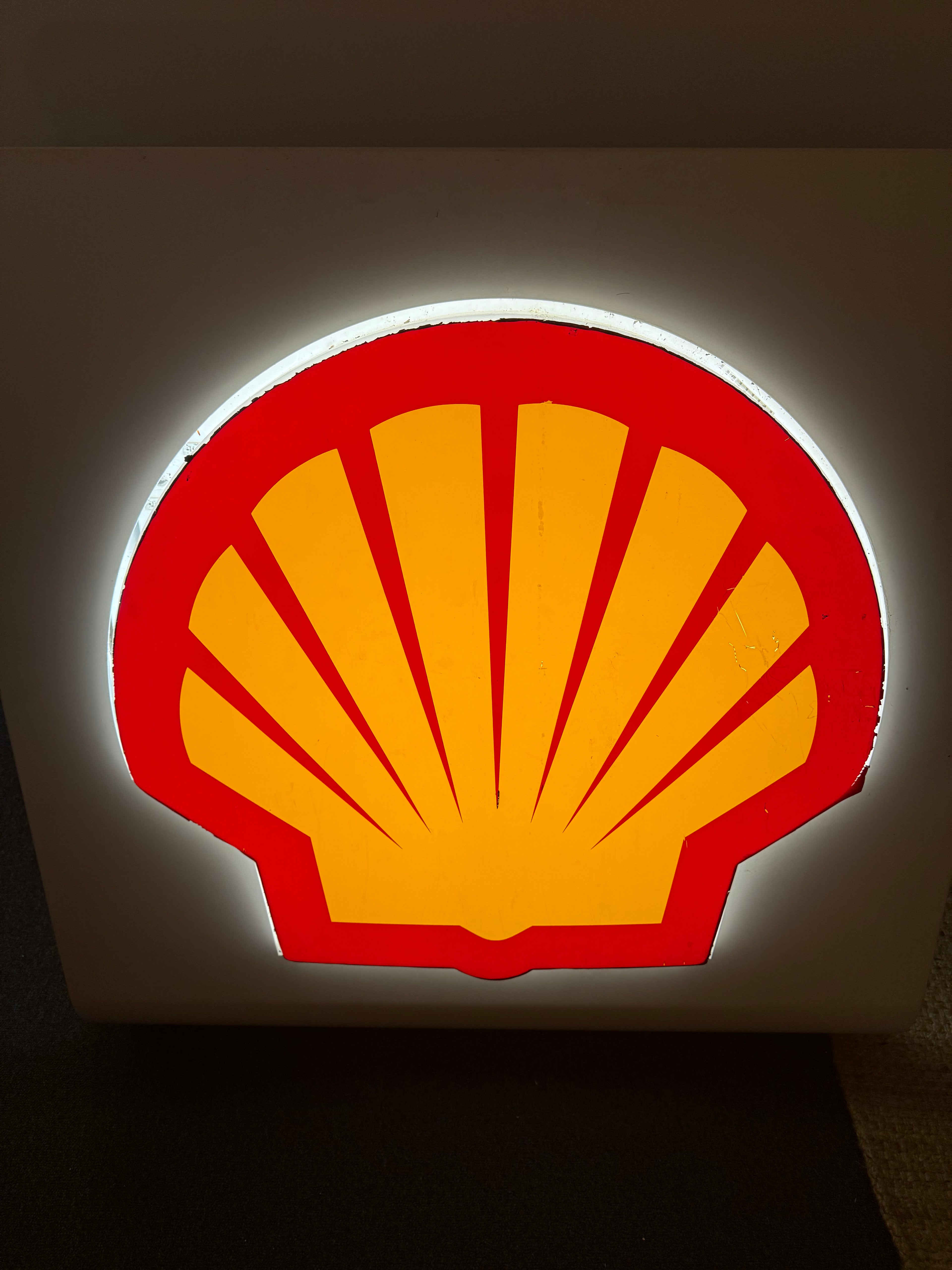 Shell Forecourt illumated sign